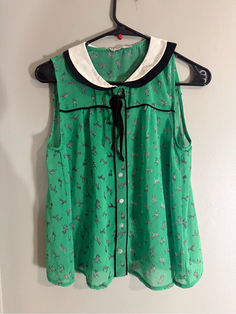 HOT Options Zebra Print Sleeveless Blouse Green Peter Pan Collar Size 10